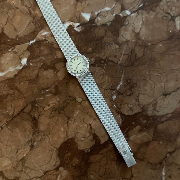 Audemars Piguet ladies watch - Picture 2 of 8